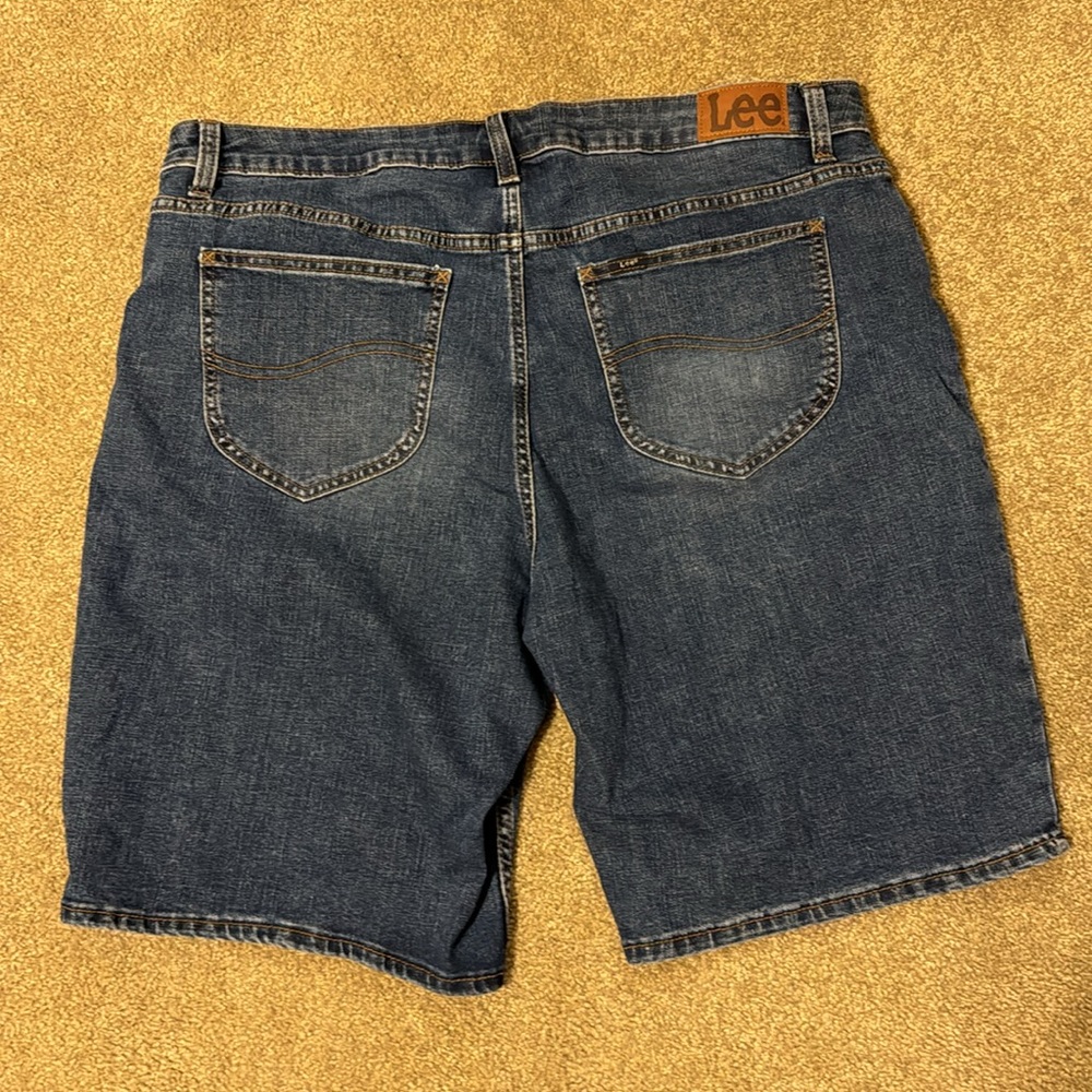 Womens Lee denim shorts Regular Fit Bermuda mid rise - Picture 2 of 6